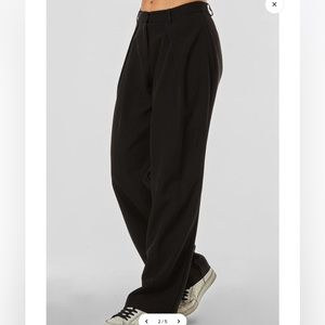 NWT Noli trousers